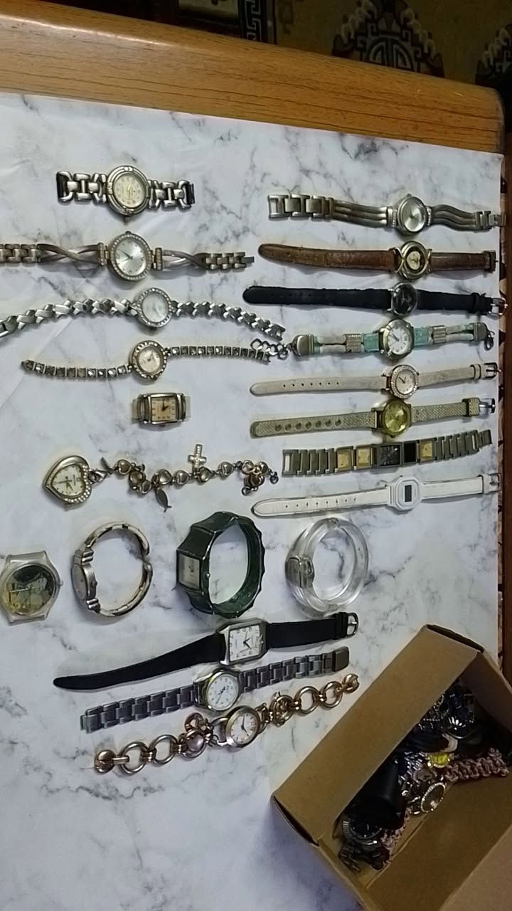 شلعه ساعات سوسري وياباني ماركات مختلفه باله كلهن شلع ابيعهن 65 ألف وتوصيل مجاني  حجز خاص


**إذا كنت صاحب هذا الإعلان وتريد حذفه لأي سبب، رجاءا أرسل رسالة إلى الدعم الفني**