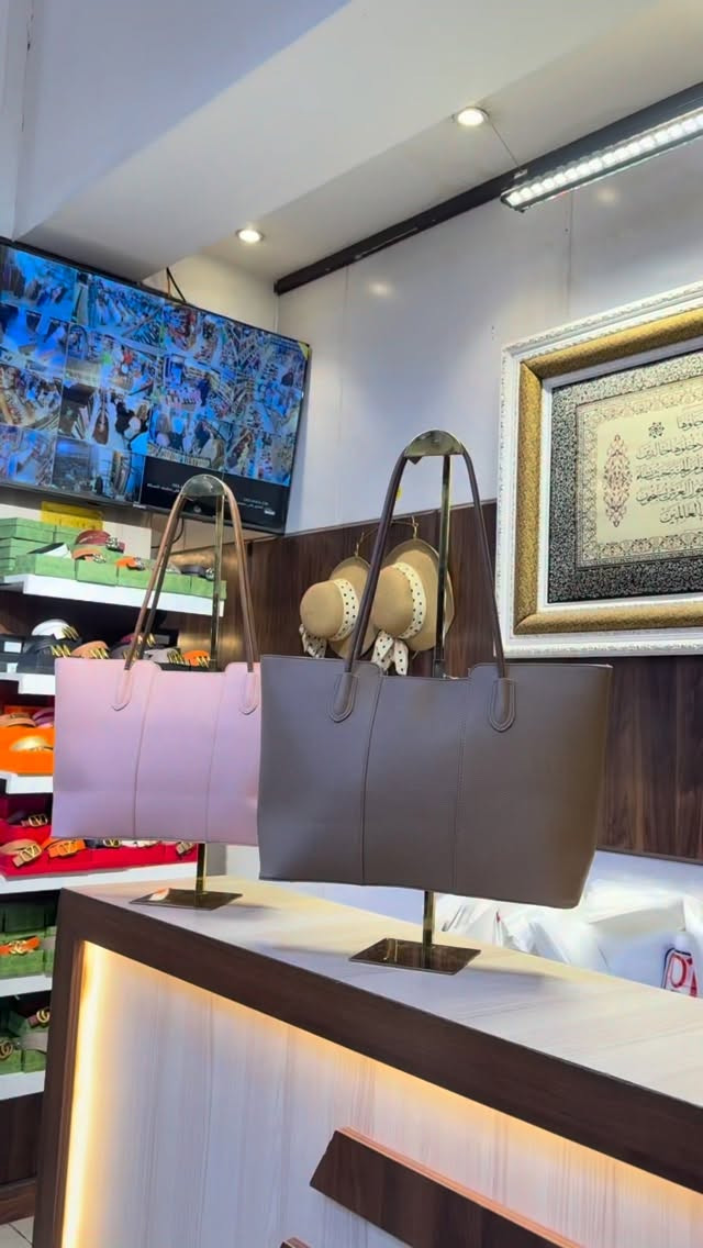 ⁨	⁨	جديد مجمع ادم مستمر وياكم 🎀
الحقيبه النسائي 🌸🔥

السعرر 20,000  فقط 👍
الوتساب
 ***********
***********
آدم #👠_والحقائب👛_النسائيه🙎‍♀️ #اكسبلور #فولو #العراق #شارع _افلسطين _فخامه ماركات_عالمية -درجه_اولى_فخامه_اناقه 
شارع - فلسطين العراق العراق_السعودية_قطر_الامارات_الكويت_البحرين_اليمن_الخليج_سوريا_مصر_لبن ماركات_مخفضة اكسبلور_فولو اكسبلور⁩⁩
