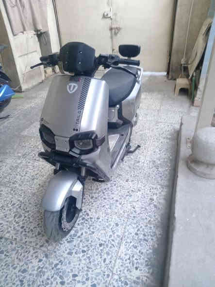 السلام عليكم للبيع دراجه شحن نوك تالج وحش الكون موديل 2025الدراجه بعده جديده بل نايلون مستغدمه قليل ملف 2000
سرعه 80
نضام بارك
نضام بك
شاحن تلفون
قاطع دوره
مثبت سرعه
مانع انزلاق
بصمه
مكاني بغداد الجديده
السعر 975 وبيهه مجال
***********
