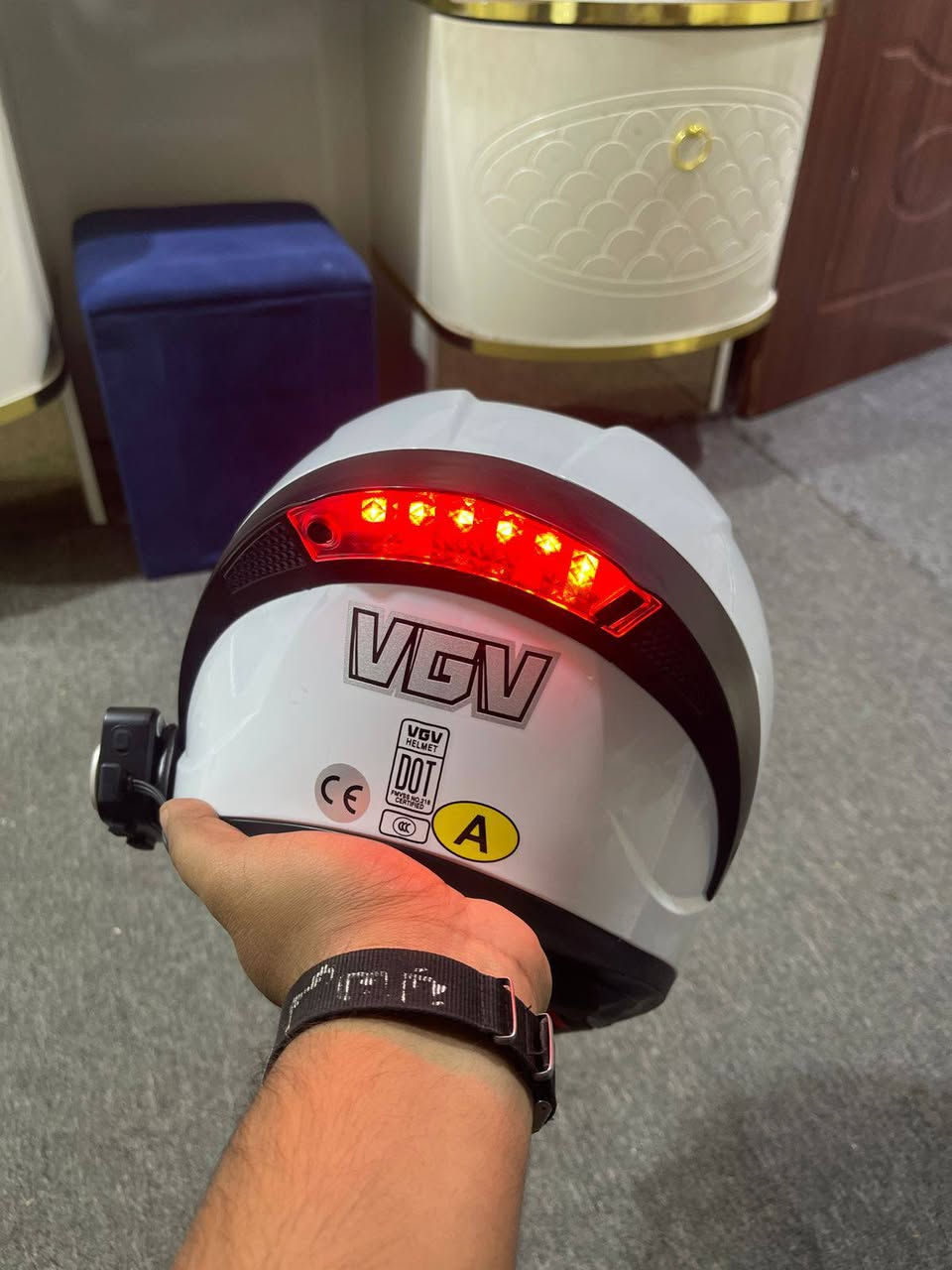 راسلني واتساب ادزلك فيديو ماله
خوذه نضافته 99بل ميه بيه شخط زغير فوك خوذه ومضلل جامه مالته تكدر شيل تضليل بيه سطاب خلفي يرمش وثابت ومتحرك خوذه ينفتح فجه قويه مو من هذن خفيفات بيه سماعه وبل سماعه كلوب مقابيلك يشوفه كامره يعني كشخه بيه مايك انته وتمشي صوتك واضح السعر 75 ألف اهيه والسماعه شري راسلني واتساب هاذ رقمي ***********
