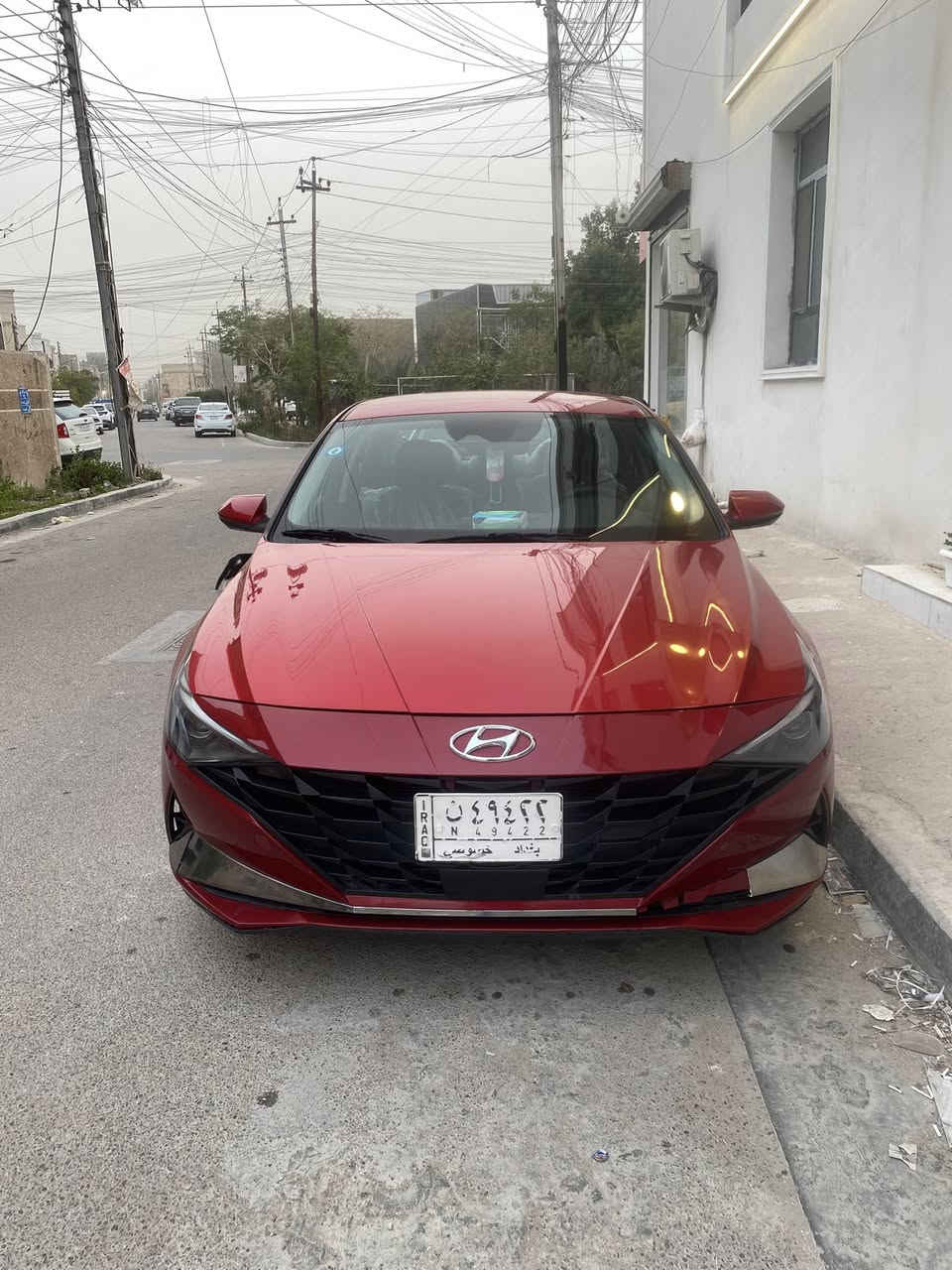 السلام عليكم 
النترا 2023 معوقين بسنة٢٠٢٩ تصير حره
اني مستوردها وبأسم صديقي 
اجتي ماشيه ٦٥٠ كيلو فقط حالياً ماشيه ٣٠ الف كيلو
مواصفات السياره: 
١- رادار جانبي بالمري
٢- رادار  توقف ذاتي امام بالدعاميه تنبهك اذا السياره المقابيلك توقفت تلزم بريك وحدها
٣- رادار بالجامه ينبهك اذا خرجت عن المسار وقياده شبه ذاتيه وينبهك بالازدحام اذا السياره المقابيلك تحركت
٤- وتنبيه عند فتح الابواب اذا اجتي سياره او شخص يطلعلك بالشاشه
٥- سايد بريك دكمه
٦- تدفئه بالكشن الامامي
٧- شحن واير ليس
٨- شاشه ديجيتال متصله تدعم ابل كار بلي واندرويد اوتو  
٩- ثلاث وضعيات قياده
١٠- اوتو هولد 
١١-مثبت سرعه  
١٢- بصمه تشغيل وبيبان 
١٣-صندوق يفتح عن الاقتراب منه

السياره اني مستوردها وعلى ايدي جداً نضيفه مبدل بيها قطعه وحده الجاملغ فقط جبته مال تفصيخ وصبخته  والباب والتكمه والبنيد  اتصلحن ونصبغن نفسهم بدون اي دواخل ولا لغد ايرباك فقط الدركه ومامصلحها  السعر ١٥٩ وبيها مجال 
للأستفسار المراسله على الماسنجر او الاتصال ***********
مكاني بغداد حي الجهاد
