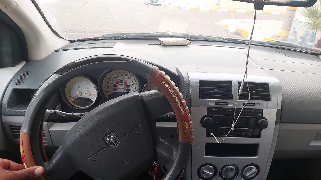 سلام عليكم
دوج كاليبر 2007 
رقم بغداد تحويل مشروع وطني 
صبغ عام جماليه
محرك 2000  وكير جديد  
منظومة تبريد جديده
حداديه 70 بالميه 
سعر 55 وبيها مجال 
مكاني بصره 
رقم ***********

