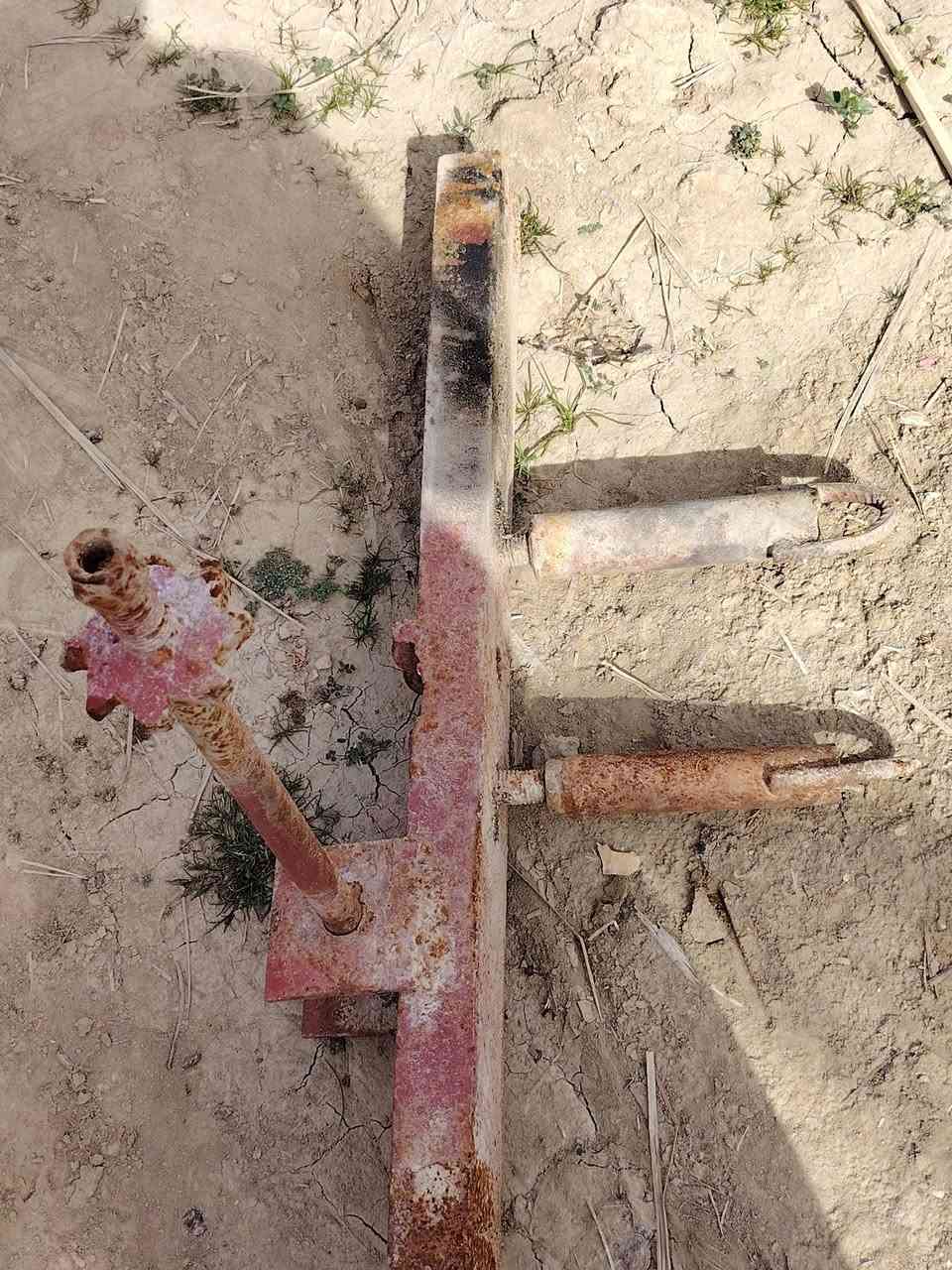 سلام عليكم
البيع مقدم بردين  10طن نضيف
البيع قاعده سبيرات العدد 2
وحده منهن 8طن
والثانيه 10طن
البيع تانكي كاز العدد 3
واحد ياخذ 2براميل كاز
والثاني ياخذ 2براميل كاز
والثالث ياخذ 3براميل كاز
الاستفسار اتصل علئ هذا الرقم ***********
