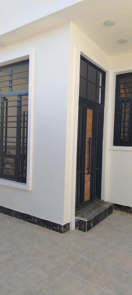 مشتملات عدد ٢ للبيع المكان فلوجة حي الأمين منطقة ال ٢٠ شارعهن ١٠م المساحة الكلية ٢٥٠م مساحة الواحد ١٢٥ الوجه ٦ وربع ونزال ٢٠ بناء طابوق حديث ضلع منفصل وسقف منفصل طابق واحد السعر المطلوب بالواحد ٨٣ مليون وبيهن مجال للاستفسار الاتصال على الارقام التالية
*********** واتساب
***********
