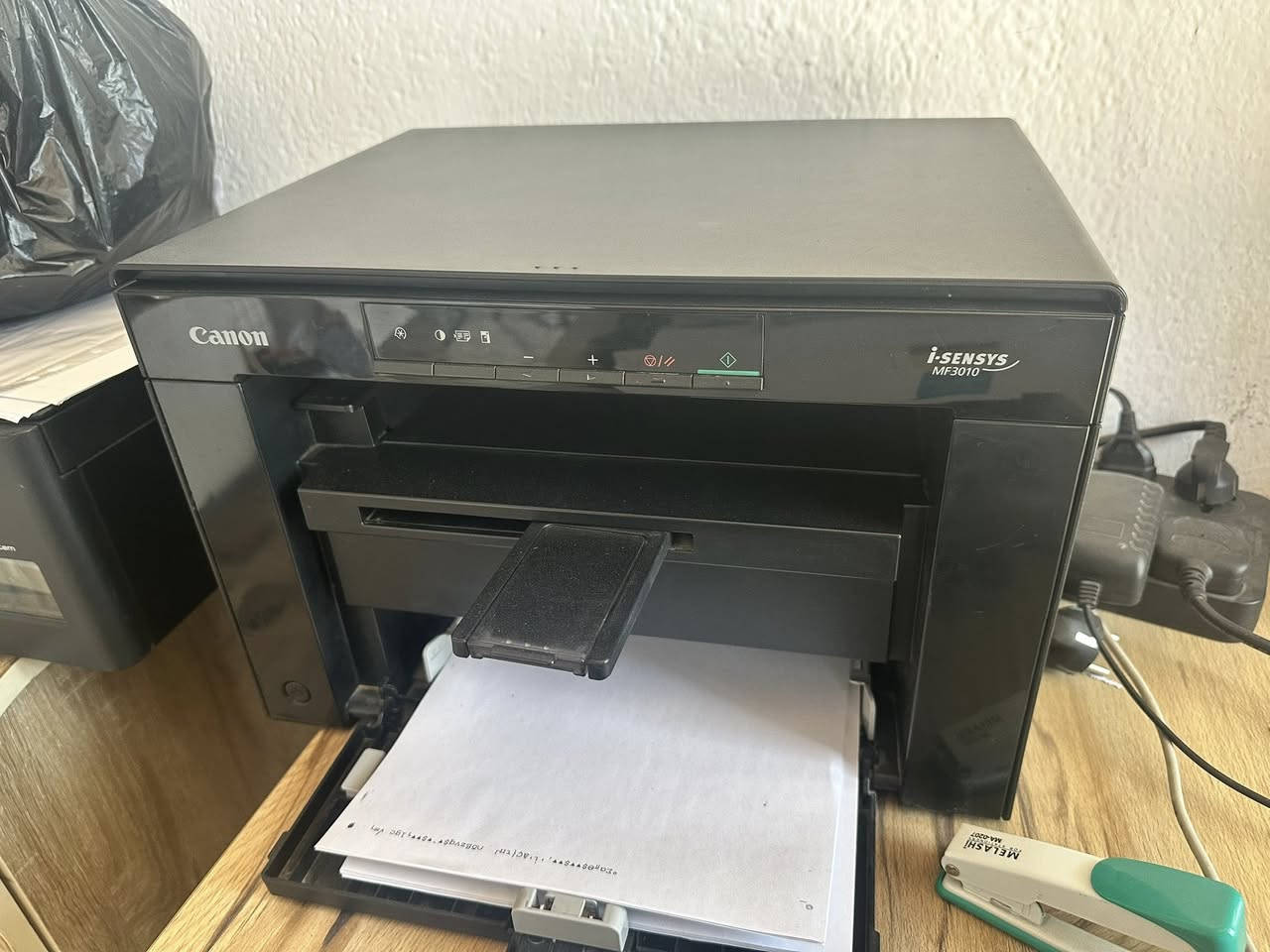 يوجد طابعات للبيع 

كانون 3010عادي فقط (كاترج) سعر 170 الف 
برذر T220مللون (حبر سائل) السعر 160 الف
طابعة Hp586 السريعة 

للاستفسار مراجعة مكتبة مهند 
العنوان // بداية شارع العلوه - مجاور مكتب سما للعقار 

***********
***********
