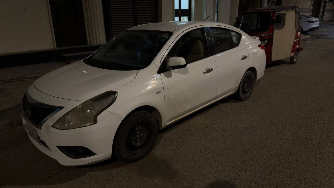 نيسان سني هندي 2020 بليتة زركة
ماشي 122 الف
اربيل سنوية ما منتهية باسم شركة 
بيها امكان بارد بدون صبغ راسلني وادزلك الفحص 
بدون صبغ بدون ضربة
***********
***********
السعر  98 مجال قليل البصرة, العراق
