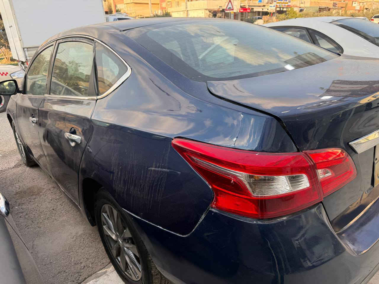 سنترا موديل 2016 عيزام بوياخ بيشى جةمبيكى خةفيفى هية بى شانسى و بى بةتانة بشتى ليدرانى هيةو كةميكى ناو سندوقى گرتوة كيرو مةكينةو تةبريد تقةو رةقة وبرانةوةبةشةرت سحر83$مجالى موناسف    ژ،*********** أربيل, العراق
