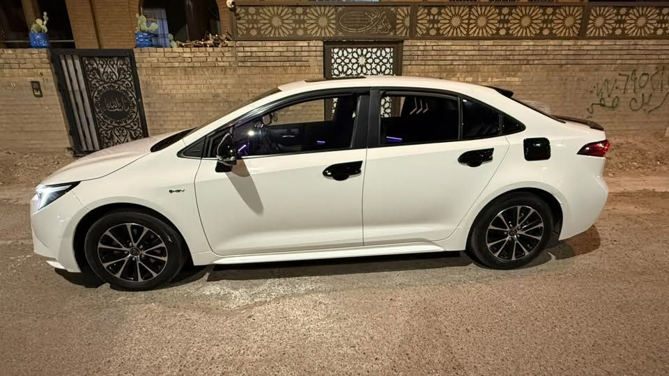 السلام عليكم
كورلا 2024   رقم بغداد بأسمي تحويل مباشر 
محرك 1800 هايبرد HEV 
ماشية 45935km وقابل للزيادة 
بصمه + دخول ذكي 
هاندر بريك بصمه + اوتو هولد 
سلايت 
رادار امامي + تثبيت مسار
تبريد قطعتين 
 كامره خلفيه 
مانع نزلاق + مود درايف +  ايكو مود 
كيجات شاشه دجتل 
ويل 16
حساس لايت كامل اوتو عالي ناصي اوتو + حساس ظغط اطار 
تحكم سترين كامل فول 
لايت زينون + لد صباحي 
سستم  LED داخلي كامل تحكم من الهاتف
شاشة اندرويد BRAVIGO وكاميرا HD خلفية 
السعر 21 مليون وبيهة مجال بسيط 
بغداد شهداء السيدية

***********
