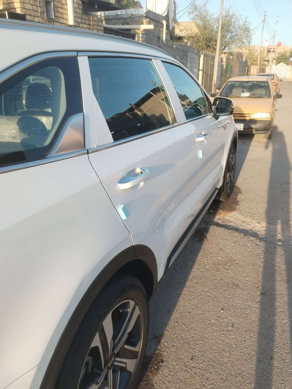 سورنتو للبيع موديل ٢٠٢١ مكفَوله كفاله عامه خليجي عدى شخط بسيط رقم بغداد مشروع وطني تحويل بأسم المشتري مكينه سته اسلندر سبعه راكب تشغيل عن بعد تبريد ثلاث قطع كشنات كهرباء صندوك كهرباء كامره دواره شاشه كبيره حساس أمامي خلفي ويل اكروم لد أمامي كشنات جلد أبيض اريل نفكيشن شاحن لس دشبول متعدد الألوان سايد ابريك بصمه ترحيب عنده الاقتراب ثلاث بصمات رقم الهاتف ***********
