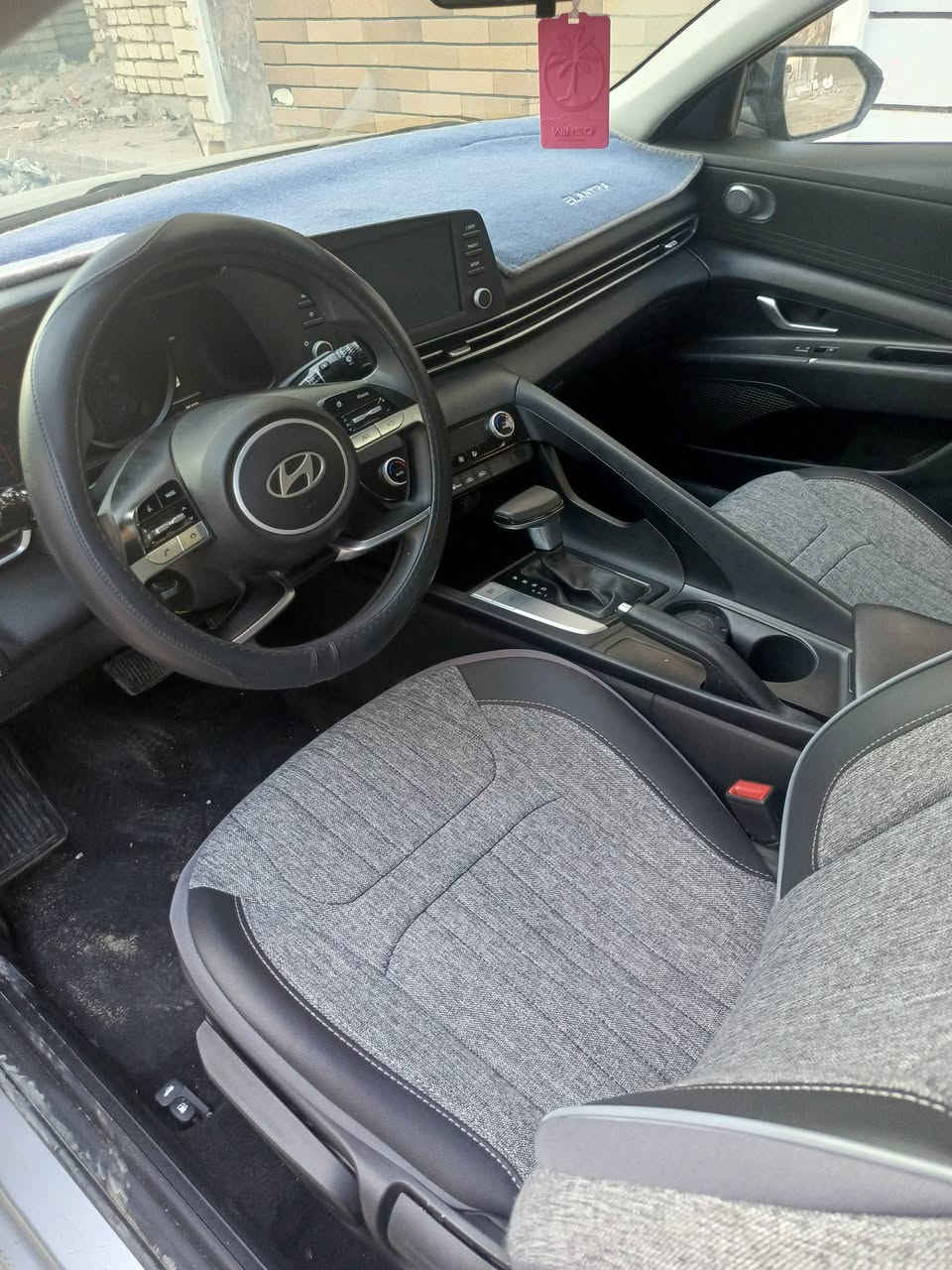 سلام عليكم النتره موديل 2023 سياره مصبوغه عام سياره جاهزه مكينه كير حداديه تخم تاير  تبريد شغال السعر 130 وبيه مجال عنواني بغداد وارد امريكي ***********
