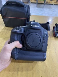 كانون 1dx • فول فريم • كاميرا احترافية