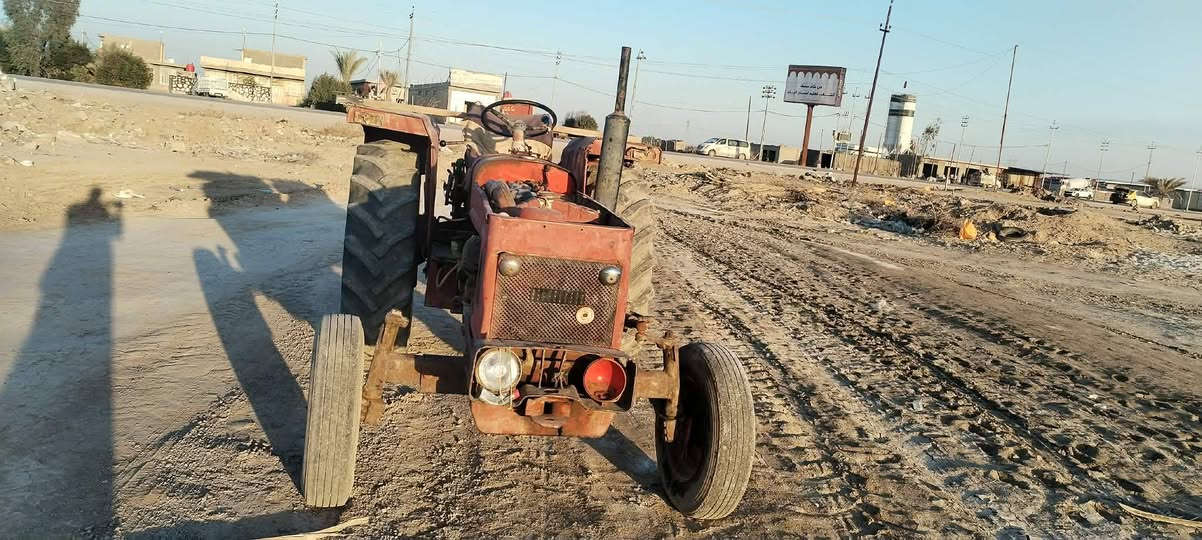 عنتر للبيع مكفوله من كلشي وضع شركه نكره سلف جاهزه للعمل عنوان بابل ناحية الطليعة السعر 3مليون وبيه مجال للشراي ***********
