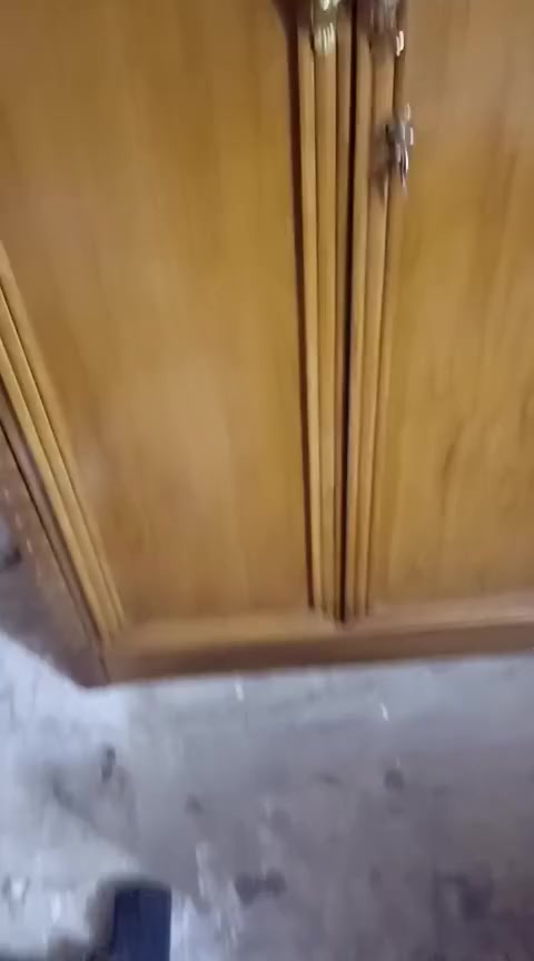 كنتور بابين طابقين. او زاويه كنتوريه... ارتفاع 2متر ونص عرض 90..عمق 40..شغل حطاطه. 
السعر 130....فلوجه حي المعلمين.. ***********
