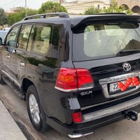 لاندكروزر GXR • ٢٠١٣ • كفاله عامه