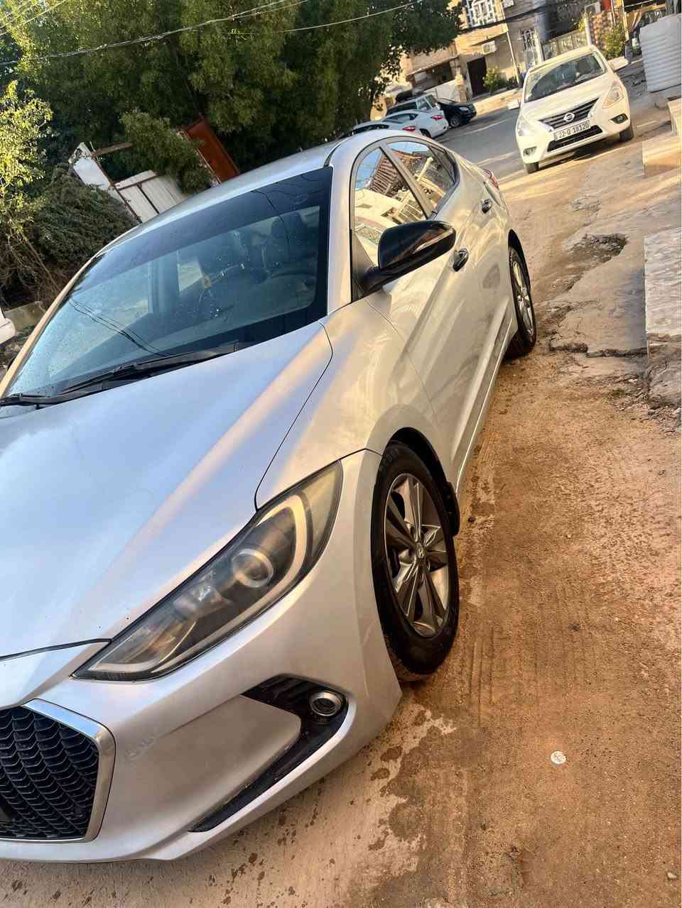 السلام عليكم النترا 2017 وارد كوري افانتي نص مواصفات لون رصاصي صبغ نص الجاملغ الخلفي بالدور والعتبة فقط سيارة جاهزة من كلشي مكينة وكير وتبريد داخل اسود محرك 1600gdi بدون دوانز ماشية 170 الف كيلو رقم سليمانية الدولي سعرها 114 
رقمي *********** النجف, العراق
