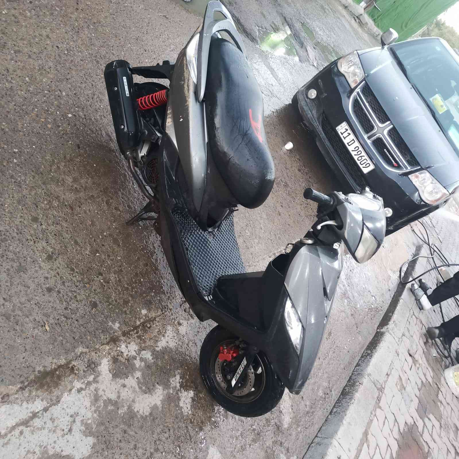 دراجه ثعلب مكينه مكفوله برغي ممفتوح بيه تجي تاخذهه ع فحص  السعر950الف وبيه مجال مكاني بغداد الحرية شارع الصحة بس واتساب ***********
