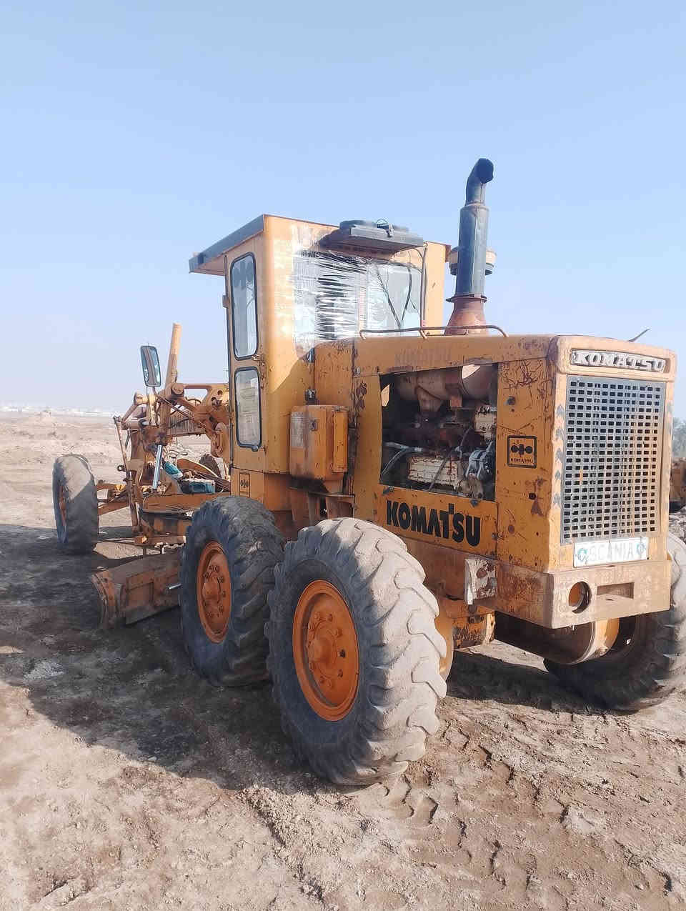 البيع كريدر كوماتسو 605 رقم بغداد الماني سعر 145 وبيها مجال *********** 
***********
