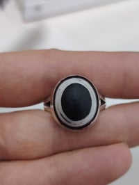 خاتم جزع يماني • فضة • مقاس ١٨