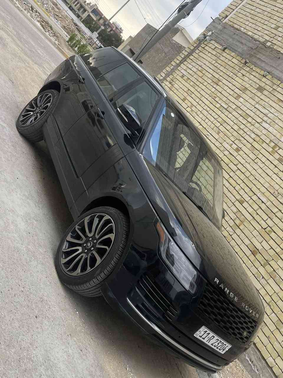 السلام عليكم ورحمة الله وبركاته 
 اللبيع Range Rover
موديل :2020
اللون : اسود 
المواصفات:  
سقف بنوراما وجلد 
نظام تعليق هوائي 3 وضعيات (جكات تصعد وتنزل اوتو +يدوي )
قيادة ذاتية 
اوتو ستارت 
اوتو بارك 
اوتو ستوب عند الاقتراب من سيارة اخرى
اوتو هولد
مانع انزلاق 
سايد بريك اوتو 
نقط عمياء 
5 كاميرات محيطية 
رادارات امامية وخلفية وجانبي 
تغير زاويا الرؤية بالمري عند الرجوع الى الخلف
انارة ليلية وكشافات ضباب ولايت اوتو
خمس بصمات ع الابواب 
صندوق كهربائي شفط
ابواب شفط  
تحكم بالتكيف تبريد وتدفئة من الشاشة 
كرسي السائق تدفئة وتبريد 
كرسي الراكب تدفئة وتبريد 
كرسي السائق 3 وضعيات خزن ميموري 
كرسي الراكب 3 وضعيات خزن ميموري 
تدفئة بالستيرن 
المقصورة الخلفية تبريد
تحكم منفصل بالمكيف 
تحكم كهربائي بالكشن 
انارة محيطية 
انارة ترحيب
السعر 425قابل تتلفاوص 
مراوس حسب القناعة


**إذا كنت صاحب هذا الإعلان وتريد حذفه لأي سبب، رجاءا أرسل رسالة إلى الدعم الفني**