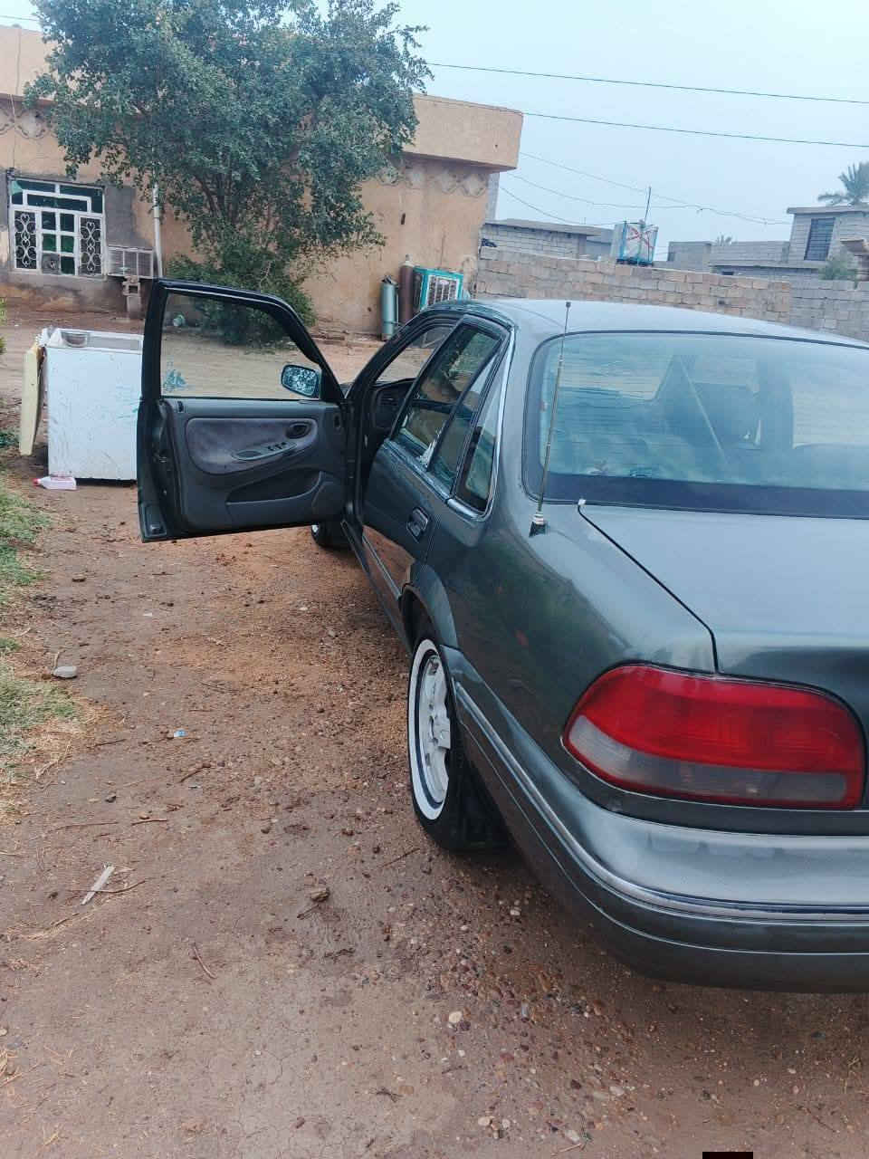 السلام عليكم ورحمة الله وبركاته.
من رخصه الأدمن المحترم.
برنس فراشه مديل ٩٦ سياره حلوه باسمي رقم انبار دولي انجليزي تحويل مباشر مصفره من الغرامات
سياره مكفوله عدا صبغ قبغ الجنطه والبنيد أثر جراد اما الباقي مكفوله من الصبغ.
المحرك مفتوح مبدل جديد 
كير بيه تأخير شويه.
باتري جديد.
مكان السياره بغداد ابي غريب للاستفسار الاتصال على الأرقام ودلل  وبيهن واتس آب 
***********
***********
