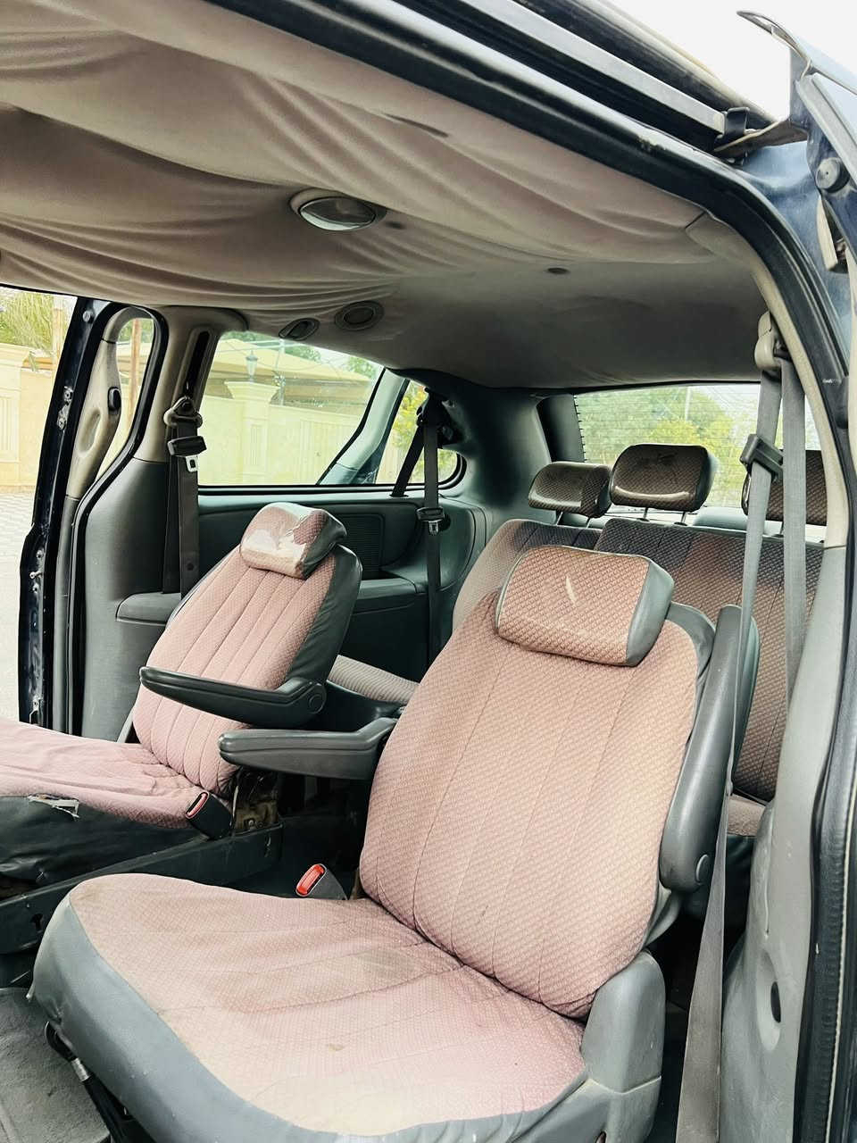 سلام عليكم
دوج كرڤان 

موديل 2007

السعر 60ورقه او بيهه مجال

التفاصيل على هاذا الرقم

***********
