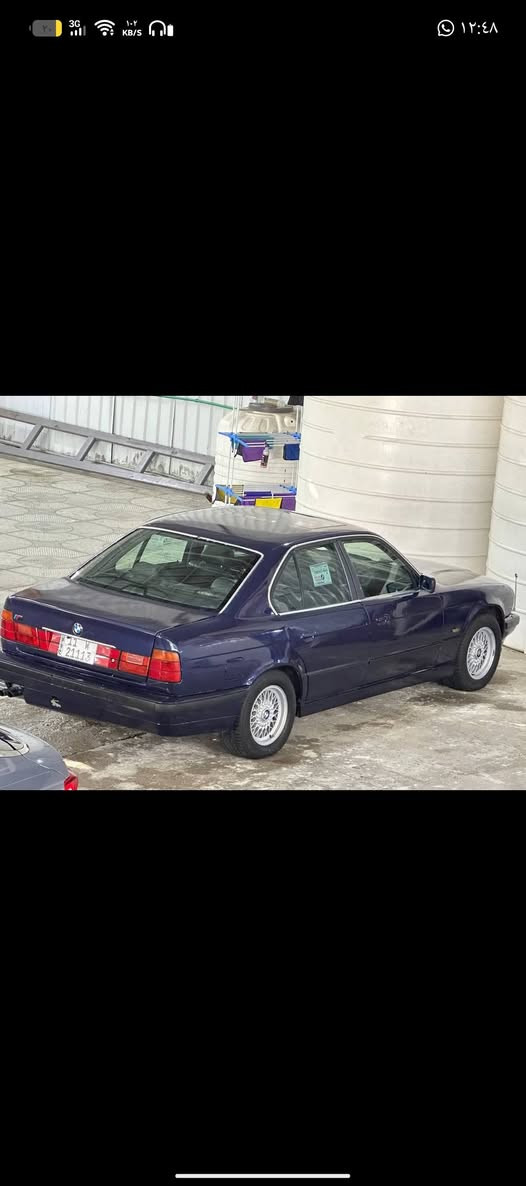 السلام عليكم بي ام 525 مسكر تك فانوس وكير عادي  
مكينة وكير جدد رقم بغداد انكليزي مميز تحويل ثاني  يوم سياره جاهزه وبيها نقوصات بسيطه  سعرها 45 ورقة وبيها  مجال  بسيط مكانها ناصرية مركز 
هاتف: ***********
