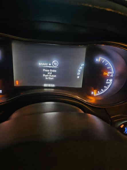 السلام عليكم جيب لاريدو 2014 خليجي  مكفولة كفالة عامة فول لمتتد + جكات مكفولة كير ومحرك ومن الصبغ قطره صبغ ما بيها السياره بسمي ماشيه 99 السعر 245 بيها مجال بسيط العنوان بغداد العبيدي رقم الهاتف ***********
