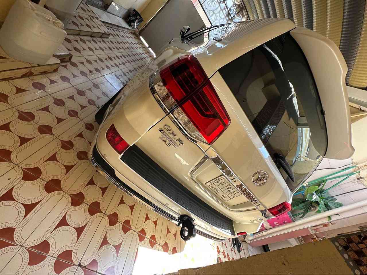 السلام عليكم للبيع تويوتا لاندكروز ساز باب باب أول 2019 شرط سبير ما نازل مكفولة كفالة عامة حتى الدعاميات ماشية 96 رقم بغداد باسمي السعر 5شدات وبيه مجال قليل مكان السيارة ذي قار قضاء الرفاعي ***********/*********** الرفاعي, ذي قار
