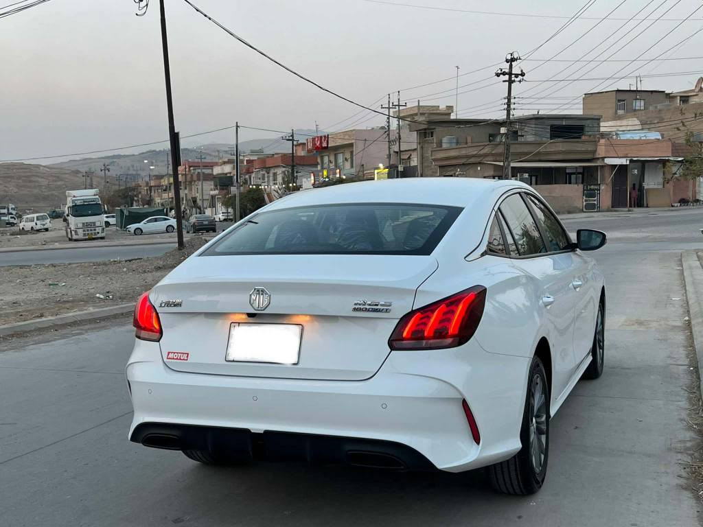 ئمجی گێڕ عاۆی 2025 بۆیاخ تەنک 8000 ڕۆشتووە. کوشن و گاعیو ناو سنوق تێگیراوە .. ڕەقەم پانە  بەناوی خۆمەوەیە  هی دەسی مەعرەز نیە ... 103 گەڵاو معامەلەیە کەم. بی شوخت بێ بۆیاخ ... ویلی 2026 
ڕۆنی تازە گۆراوە. ....*********** السليمانية, العراق
