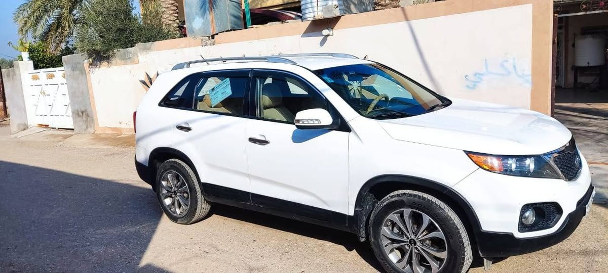 سورنتو ١٢وارد خليجي مكفول من الصبغ محرك ٢٤٠٠بيهة بارد فقط موضح بالسونار ٧راكب ٣قطع تبريد مري شفط اشاير بالمرايا تخم تاير جديد صدر جديد سيارة عليه ادامة كاملة سيارة بسمي مكاني بعقوبة سعر ١٤٥وبيهة مجال بسيط الاتصال على الرقم ***********
