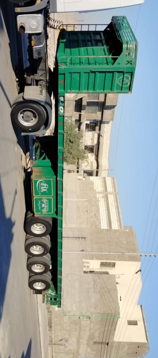 سلام عليكم عربانه للبيع
4 محاور تخم تاير دناكير 14 طوله 12و85 سعر 130وبيه مجال شراي يتصل رقم الهاتف ***********
