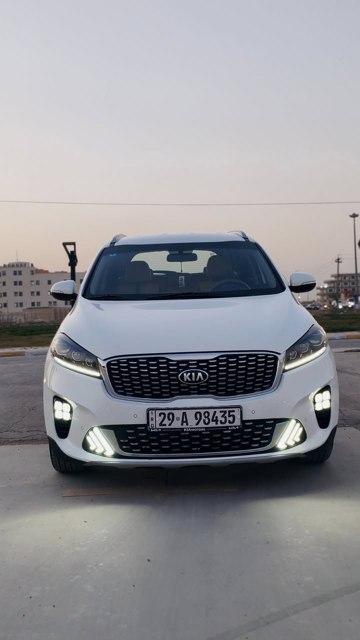 السلام عليكم 
للبيع او مراوس سورنتو 2020 خليجي مكفوله كفاله عامه
كير مكينه كله بشرط
سياره رقم واسط بسمنه تحويل ثاني يوم
مواصفات فول عده البونراما
السياره جاهزه من كلشي 
ماشيه 77 الف كيلو 
السعر-265 وبيها مجال
مكان السياره- كوت مركز المدينه 
للاتصال-***********
