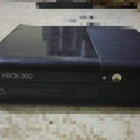 اكس بوكس 360 ما مفتوح مهكر  السعر 100 موصفاته:  10 لعبه اساسية من ضمنه...