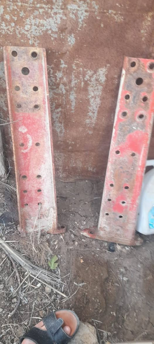 سلام عليكم للبيع شاصي بلاروس وراديتر وجرار لاصلي شيال هم موجود
عنوان ديالى خان بني سعد رقم هاتف  ***********
