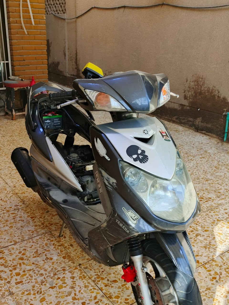 سلام عليكم
اخوان دراجه سكنس فحل كوري نوزل خط واحد للبيع
اخوان الدراجه ما مفتوحه ماطاختها سبانه دراجه 2008 بيها نقص راجز سلف تعبان والكلج الأمامي بي هاف وشلعه مو ذيج القويه علماََ الكلج الخلفي بعده بالجيس يعني بس الأمامي يتبدل ب٢٠ الف وتاير امامي بي بناجر غيرها ربع ماتذب والسعر عل خاص مكاني بغداد الكراده *********** وتحياتي
