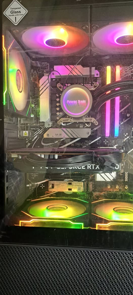 كيس تجميعه للالعاب كوراي 5 جيل 14

المعالج  intel core i5-14400f

التبريد مائي  great wall water cooling 360m

الرام- Lexar ARES RGB DDR5 32 gb- 6400

المذربورد   asus b760 plus ddr5

الهاردات  m.2 nvme 1tb

كرت الشاشة  pny rtx 5060 8gb oc dual

البور سبلاي ZUMAX PSU 750W  

كيس  x factor case 6 fan

سعر الكيس 1.400  رقمي ***********

بغداد شارع الصناعه لايوجد توصيل
