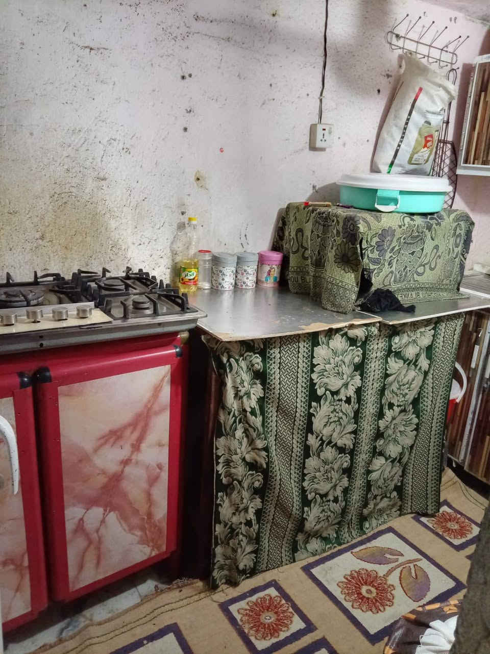 بيت تجاوز للبيع  المساحه الكليه 75م

 العنوان  مدينة الصدر  قرب حسينة الامام المهدي

  بناء بلوك عگاده ارضيه سيراميك  ماي كهرباء مجاري  

   محتوياته  ستقبال غرفه  ومطبخ وصحيات   

  كل تفاصيله  بتصوير الفيديو   واي استفسار مراسلتي

   السعر المطلوب   12 وبي مجال


**إذا كنت صاحب هذا الإعلان وتريد حذفه لأي سبب، رجاءا أرسل رسالة إلى الدعم الفني**