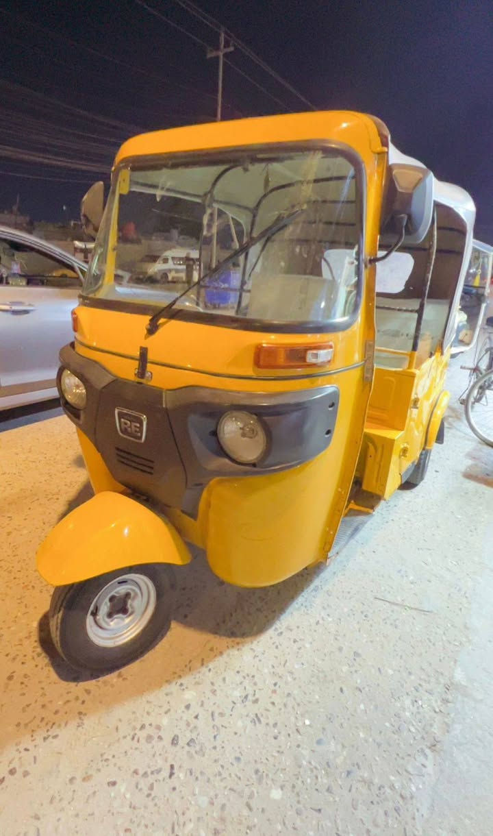 تكتك اوراق 21 تكتك كفاله ماعده ضربه بالصفحه يمنه وره تكتك مكينه مجفته تجفيت شركه لا تنقيص ولا تبخير ناعمه مالها صوت سعرها 6700 وبيها مجال تعال شوف و تدلل عنوان  بصره حي الاصدقاء
***********
