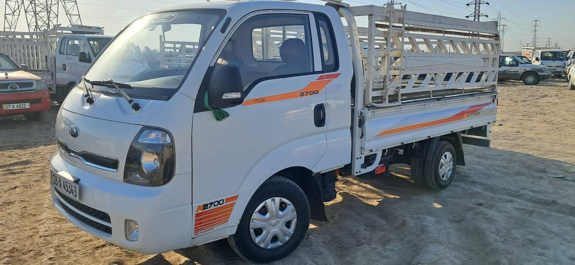 سلام عليكم
كيه موديل١٨ للبيع كفاله عامه على وضع الشركه 
رقم نكليزي بسمي مكانها ناصريه قضاء النصر
 الشراي يتصل ***********
