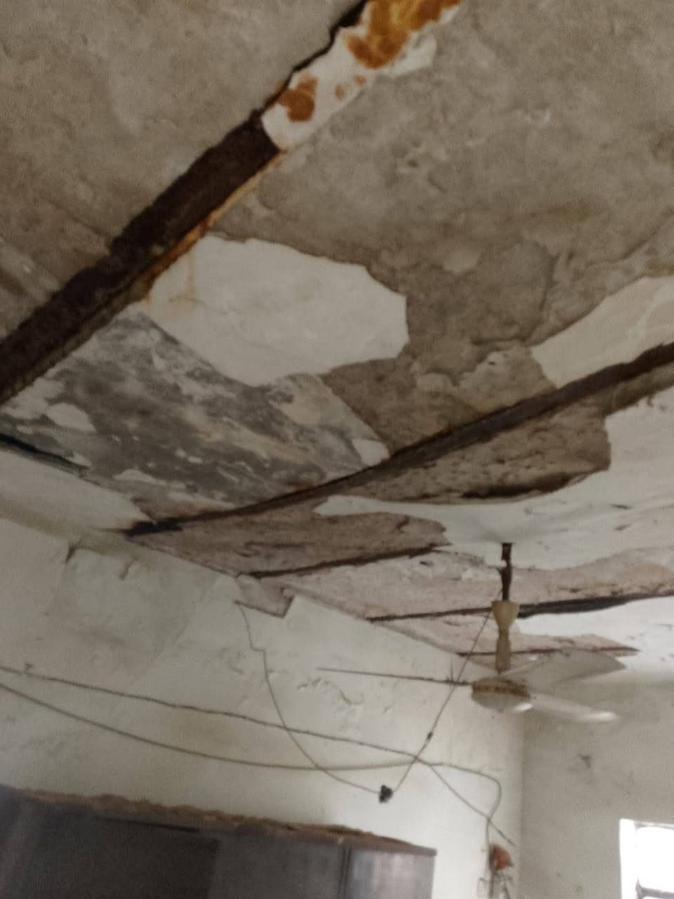 لتفليش الدور القديمه والمحلات ورفع الانقاض بمواده مااخذ فلوس باحدث الاليات تعديل ارضيه حدل سبيس بناء بتلوات هياكل ونعمل بنضام القسط والنقد  للاستفسار الاتصال او مراسله ماسنجر واتساب***********
