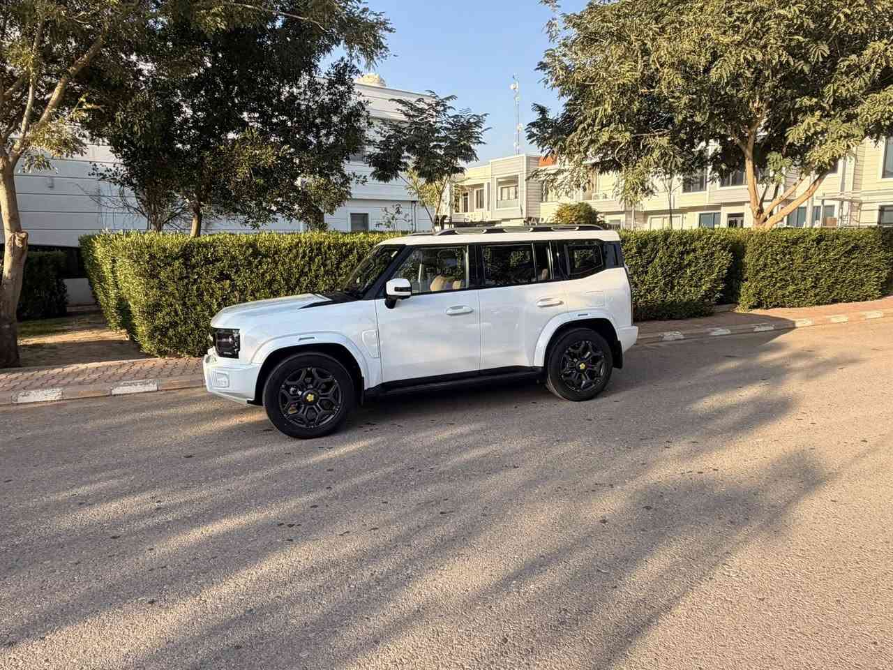 سلام عليكم 

جيتور T2 لاكجري موديل 2025 مكفولة كفالة عام اللون ابيض بلاد قطعة مميزة ضمان وكالة هارلم مكفول كفالة عامة من كلشي
رقم سليمانية مميز

المواصفات
محرك 2000 تيربو
فتحة سقف بانوراما
حساسات امامية وخلفية
كاميرات 360
كشنات جلد
كشنات تبريد
تبريد قطعتين
شاشة عرض حجم كبير
ثلاجة
تشغيل عن بعد وبصمة عدد 2
مصابيح LED كاملة
ناقل حركة 7 سرعات
اوامر وتحكمات صوتية
مثبت سرعة
رادارات جانبية
حساسات اصطفاف
قيادة ذاتية
توقف تلقائي لتفادي الصدمات

رقم صاحب السيارة 
***********
