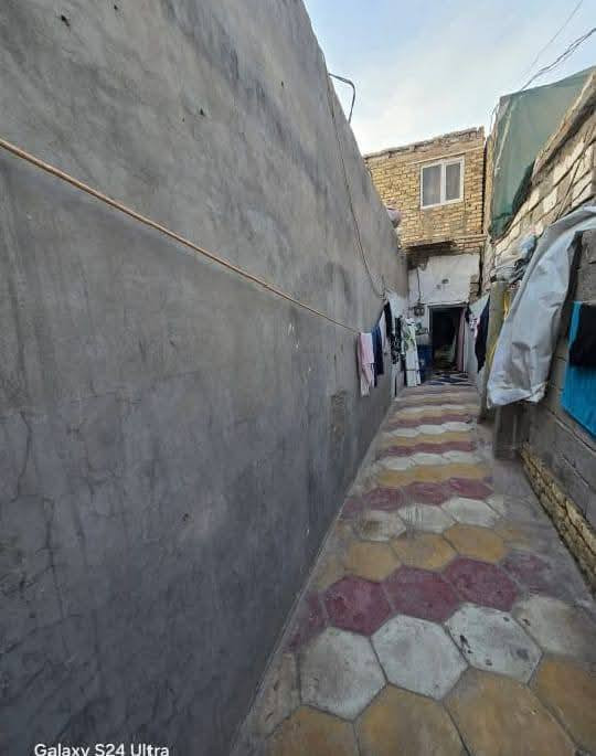 سلام عليكم  يا الله  يرهم قاساط قاساط اهله نتوزين  على فلوس  بيت  120 متر طابقين  شارع المطار الجديد  شارع ابو حميده المختار الطابق اول غرفه وصاله ومطبخ  الطابق الثاني  غرفتين وصاله  بنيان طابوك 23 وبي مجال  مكتب الصدرين  ***********
