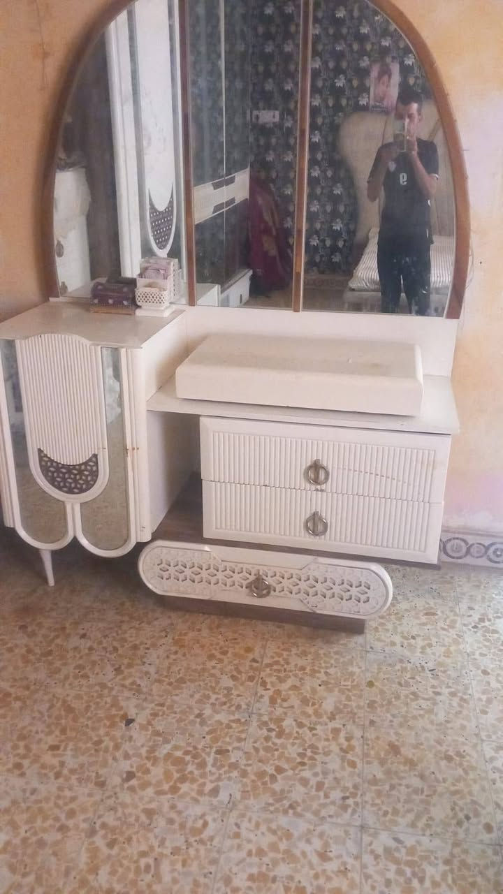 السلام عليكم غرفه تركيه للبيع السعر 350 وبيه مجال العنوان البصرة ابو الخصيب عويسيان شارع كوت الضاحي البصرة, العراق


**إذا كنت صاحب هذا الإعلان وتريد حذفه لأي سبب، رجاءا أرسل رسالة إلى الدعم الفني**