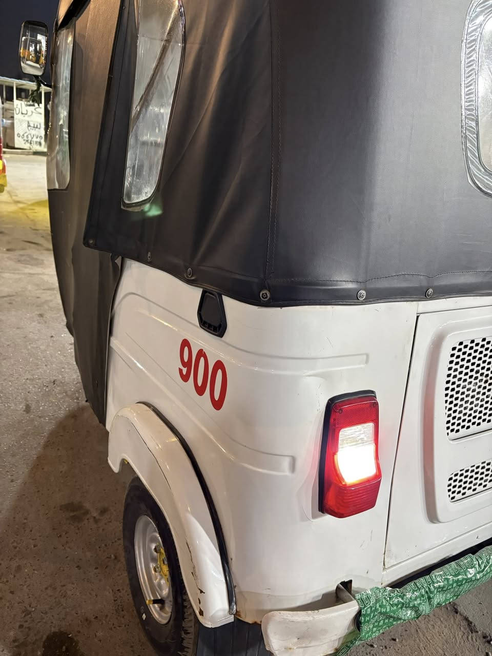 سلام عليكم تكتك موديل 2021تكتك نضيفه وخير من الله تجفيت بوشه وبستم فقط مامشروكه بسمي تحويل ثاني يوم خير من الله لا تنقيص ولا تبخير كامله كبل الشارع 
مكاني بغداد شعب 
وهاذا رقمي ***********
سعر (سبعه ونص )(7500) وبيه مجال
