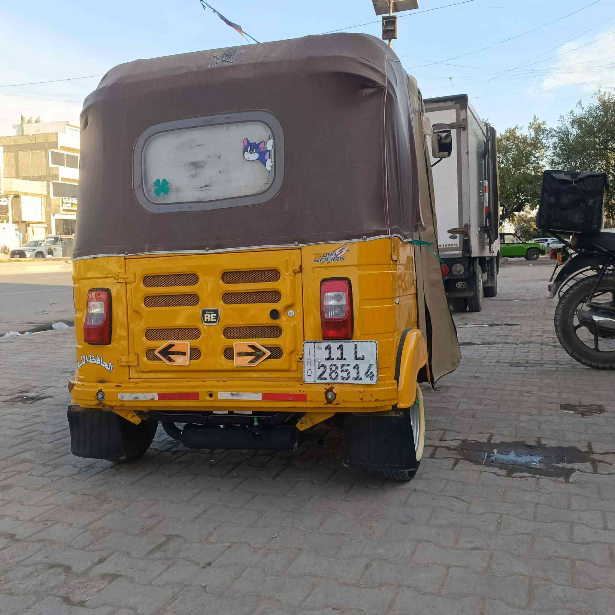 تكتك البيع موديل 20رقم وسنويه تحويل ثاني يوم سعر 7وبيه مجال حك جيه عنواني بغداد حي اور مجفته تجفيت شركه مصبوغه صبغ عام الاستفسار عل رقم الهاتف ***********
