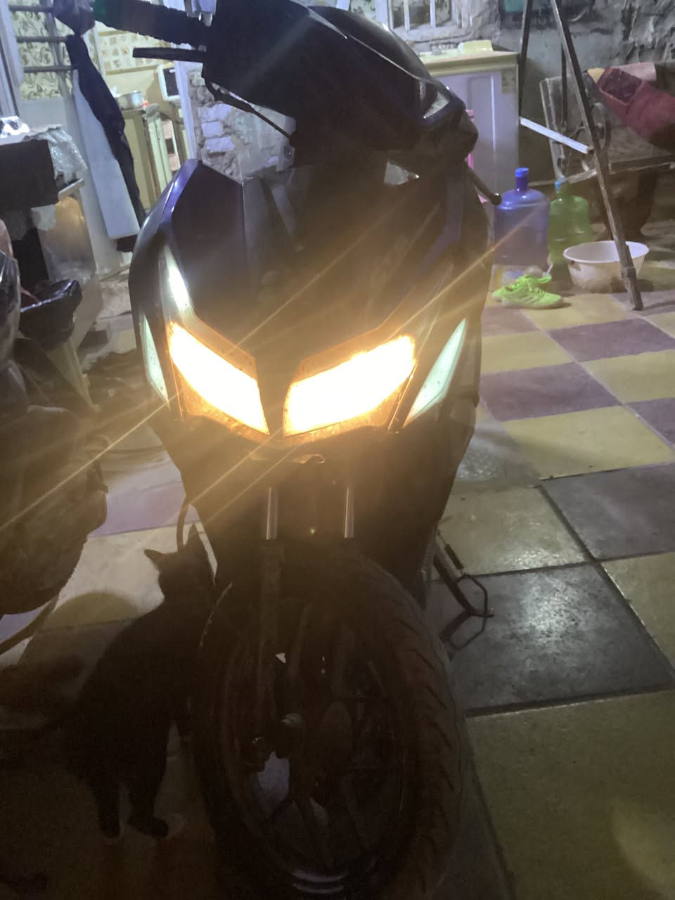 السلام عليكم دراجه جيتي اس160حجم الاطارات14دراجه عطله كابريتر شغاله السعر النهائي150ابيع كوم حديد جيب وياك باتري شغل وخذه مكاني بغداد حسينية الراشديه قرب مستشفى التركي رقم الهاتف بي واتساب***********
