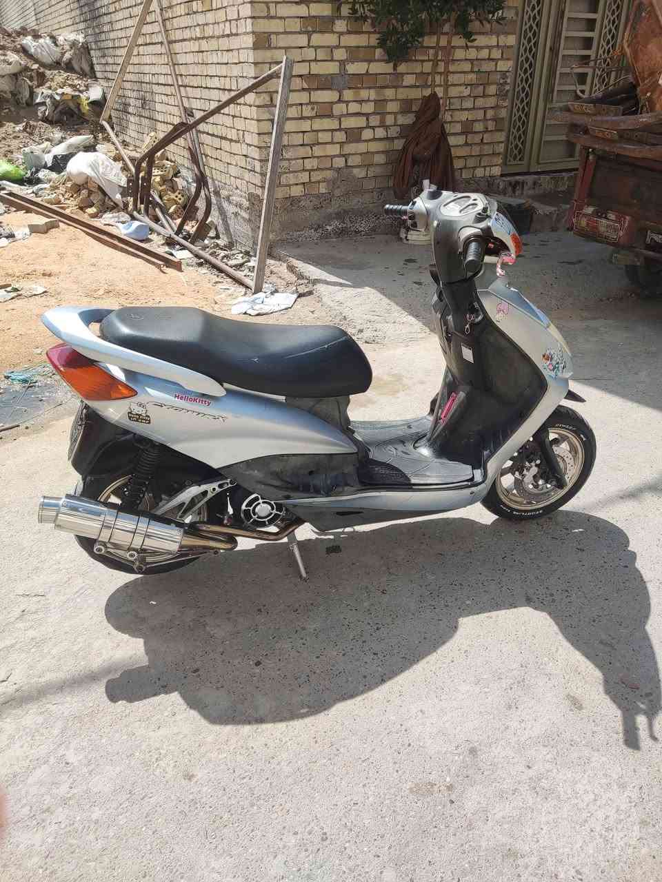 السلام عليكم دراجة سكنس نثية ياباني ١١٠ دراجة صارلها ٣اشهر منزلها من الرمبة مكفولة كفالة عامة دراجة بيها تزويد مكينة بلادية سعر مليون وخمسين مكاني بغداد الشعلة وإذا ما يعجبك السعر أعبر المنشور


**إذا كنت صاحب هذا الإعلان وتريد حذفه لأي سبب، رجاءا أرسل رسالة إلى الدعم الفني**