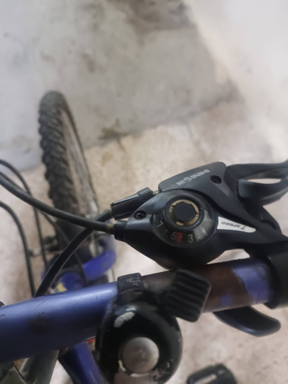 النوع / باسكل جبلي نضيف🚵‍♀️🚵‍♀️ 

الحجم/ حجم الباسكل هوا 26

الكيوره كدام وا ورا جديدات / الصطابات / كلو جديد وا الصطابات حجر 

السعر / انته شطلب سعر اقتنع بي 

التواصل / عبر هاذا الرقم 👈***********

وا لاتنسون الصلا على النبي 🌺
