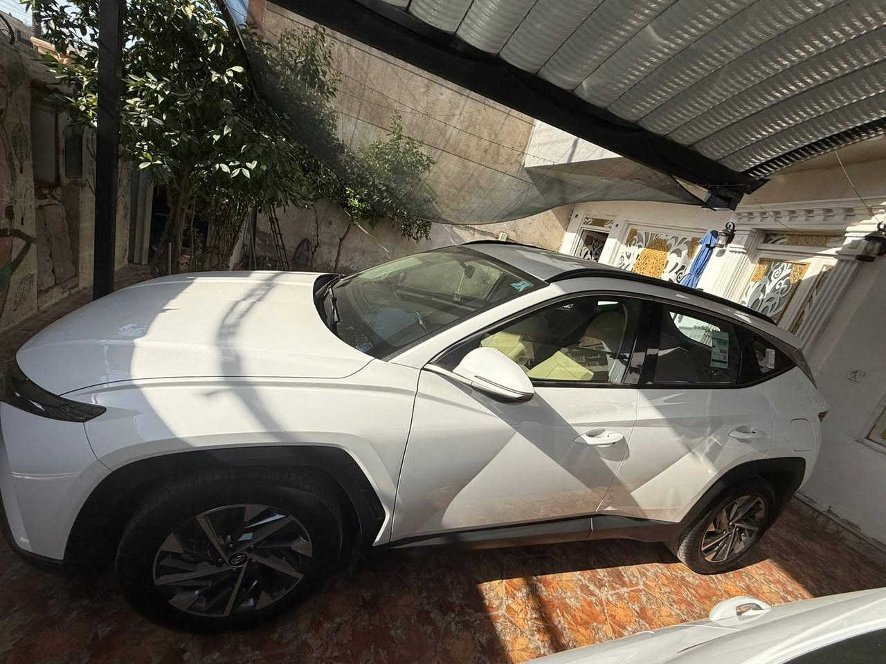 السلام عليكم اخوان
توسان24خليجي
السياره مكفوله كفاله عامه عدى 4رصعات خفيفه كلش ما تبين الا تركيز  
السياره رقم بغداد بااسمي 
مواصفات الخليجي المعروفه 
ماشيه 26 الف 
السياره جديده بمعنى الكلمه 
السعر 230 بي مجال لااخوتي الطيبين  
متواجد خاص وعلى الرقم 
***********
