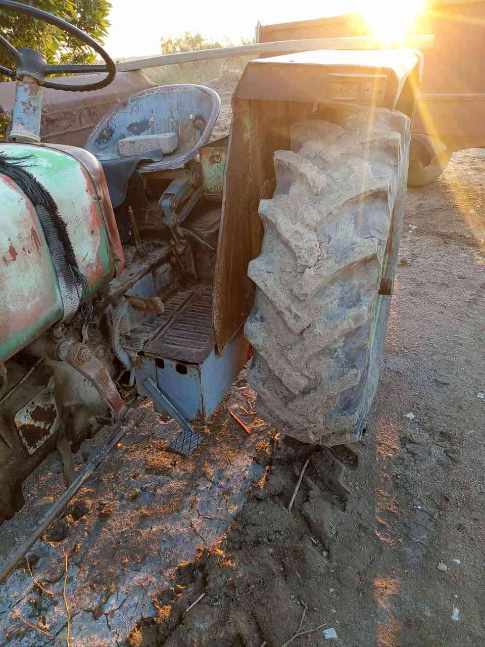 عنتر، موديل، 95،مع، عربانه،، سكندريه، قلاب، جديدهمع، فدان وثكالات،السعر 4600 وبيها مجال العنوان واسط قظاء الحي  مكلف بل نشر وتساب ***********
